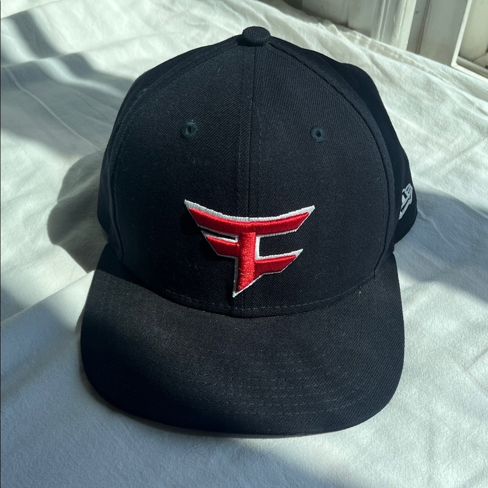 Faze Clan New Era 9FIFTY Cap Dark Navy with Red Logo RARE